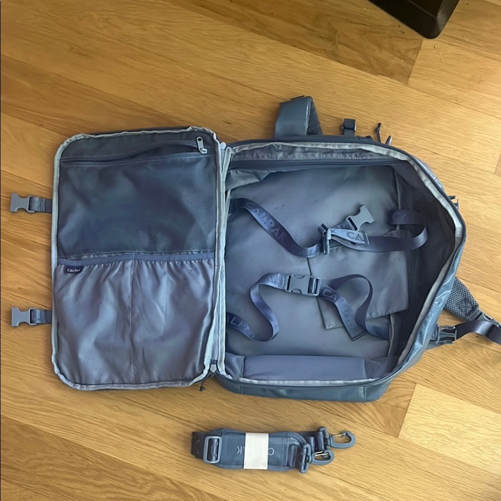 Calpak Terra 26L Laptop Duffle Backpack Glacier Blue - Picture 2 of 3